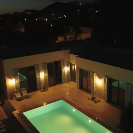 Krotheus Villa Вилла